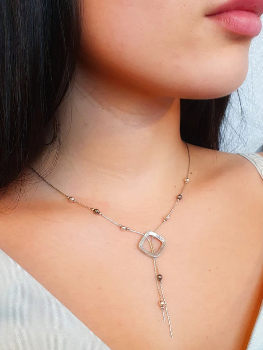 שרשרת כסף עדינה בשילוב חרוזי כסף