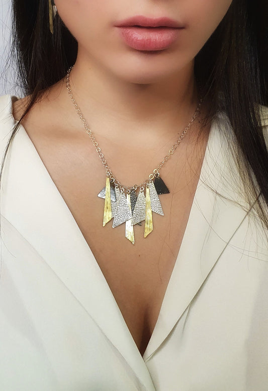 שרשרת כסף בשלושה גוונים בעיצוב גיאומטרי ייחודי