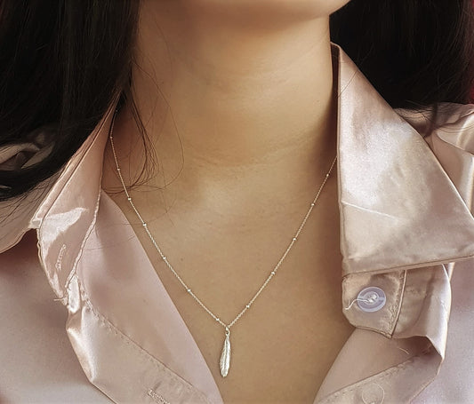 שרשרת נוצה עדינה מכסף סטרלינג