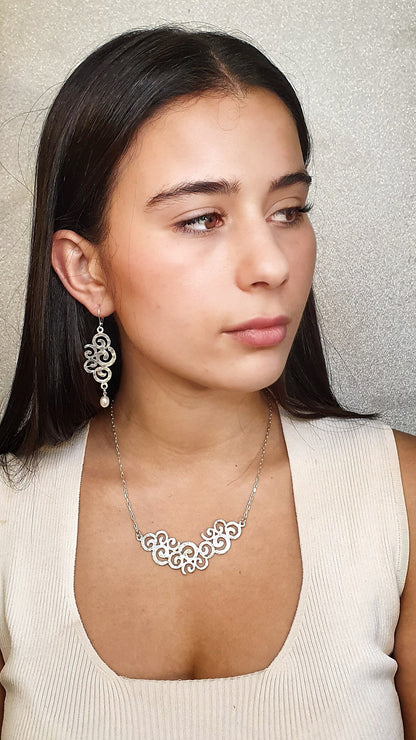 שרשרת כסף עם תליון אורנמנטלי מרוקע