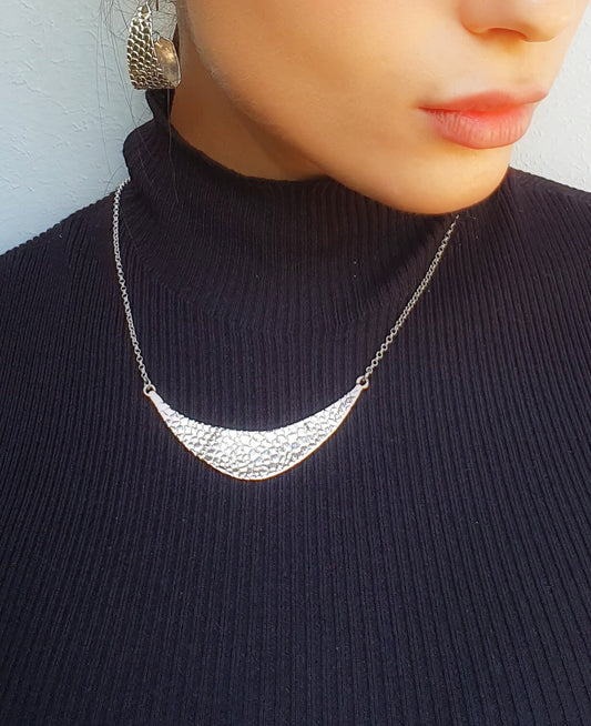 Geometric Silver Necklace with Leather Texture