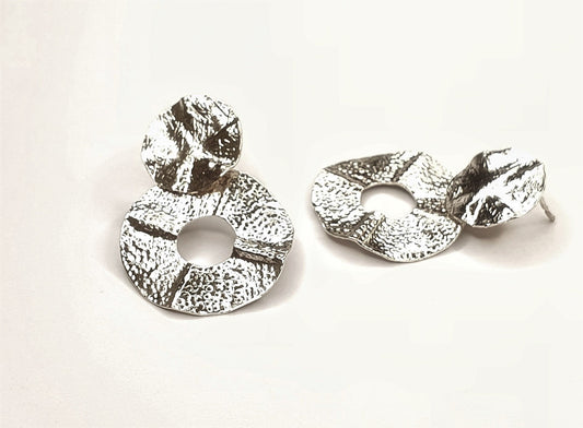 עגילי כסף גיאומטריים בגימור מבריק