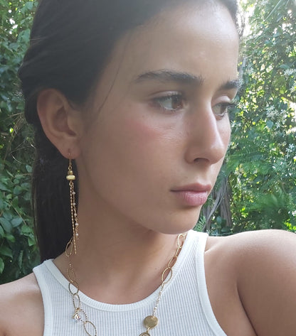 עגילי כסף ארוכים בשילוב אבני המטיט ופנינים בציפוי זהב