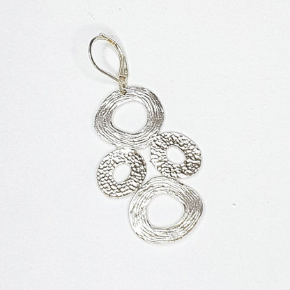 עגילי כסף גיאומטריים עם טקסטורה ייחודית