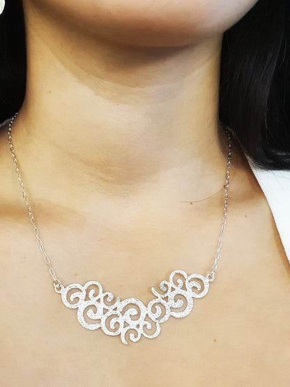 שרשרת כסף עם תליון אורנמנטלי מרוקע