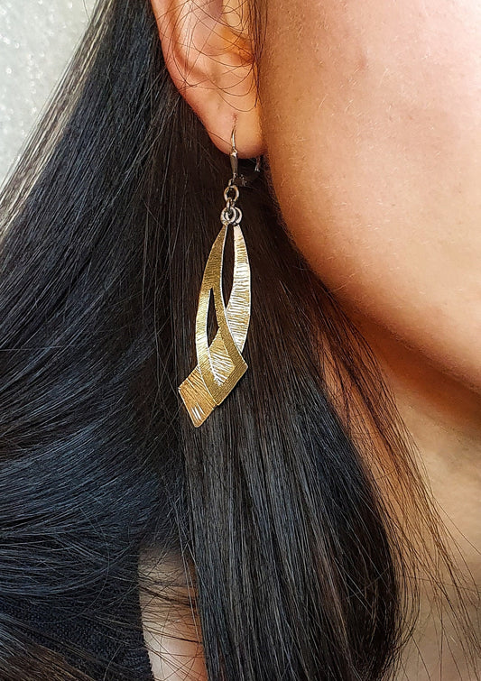 עגילי כסף גיאומטריים בשני צבעים