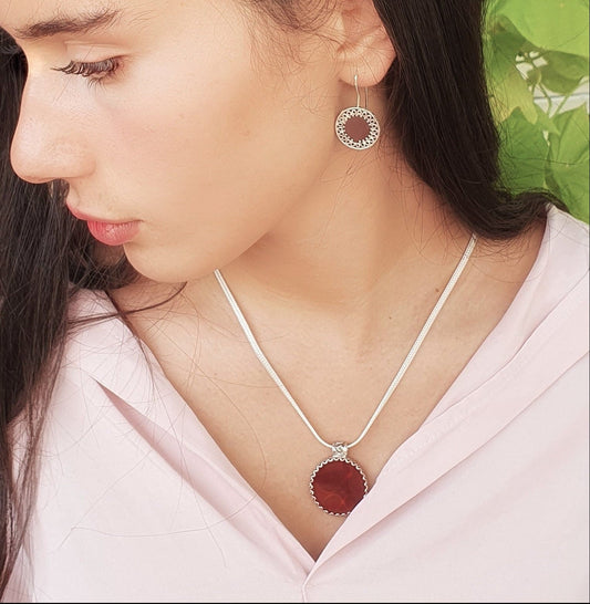 שרשרת אבן קרנליאן אלגנטית בעיצוב דו־צדדי